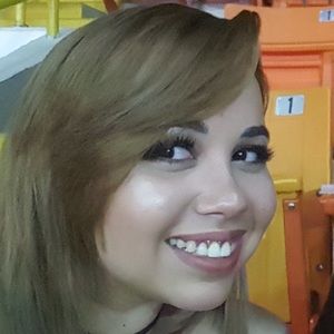 Meet your Posher, Roxanne